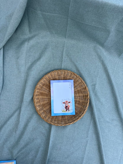 Highland Cow & Flower Petals (regular)