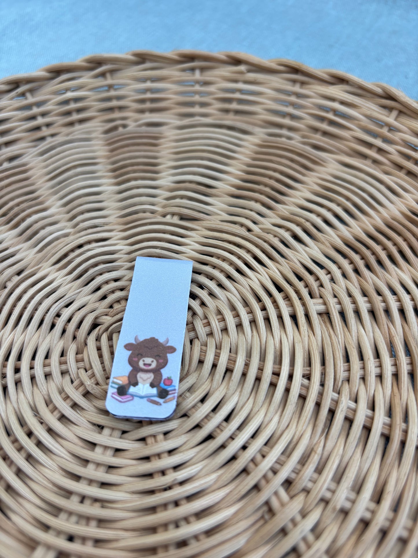 Happy Reading Highland Cow