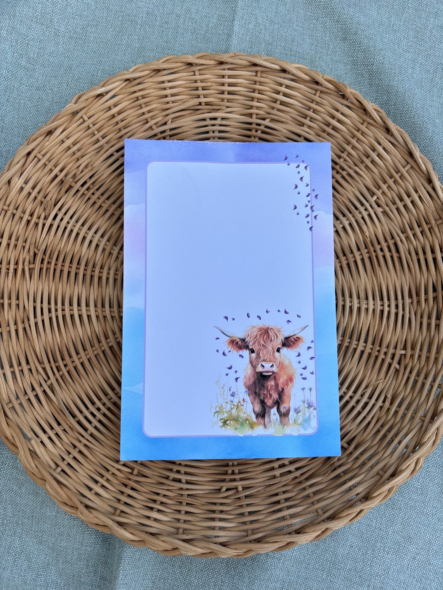 Highland Cow & Flower Petals (regular)